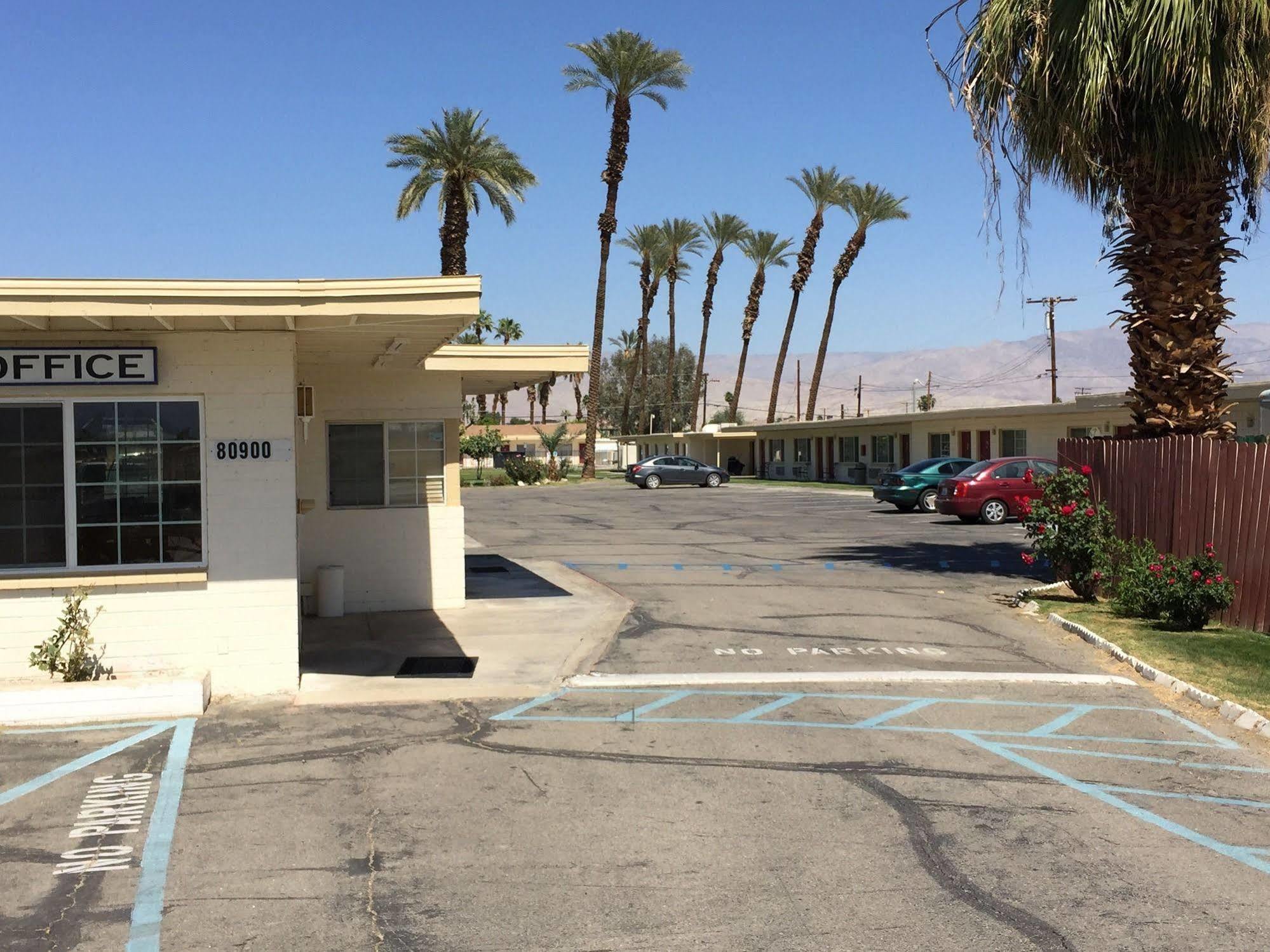 Western Sands Motel Indio Esterno foto