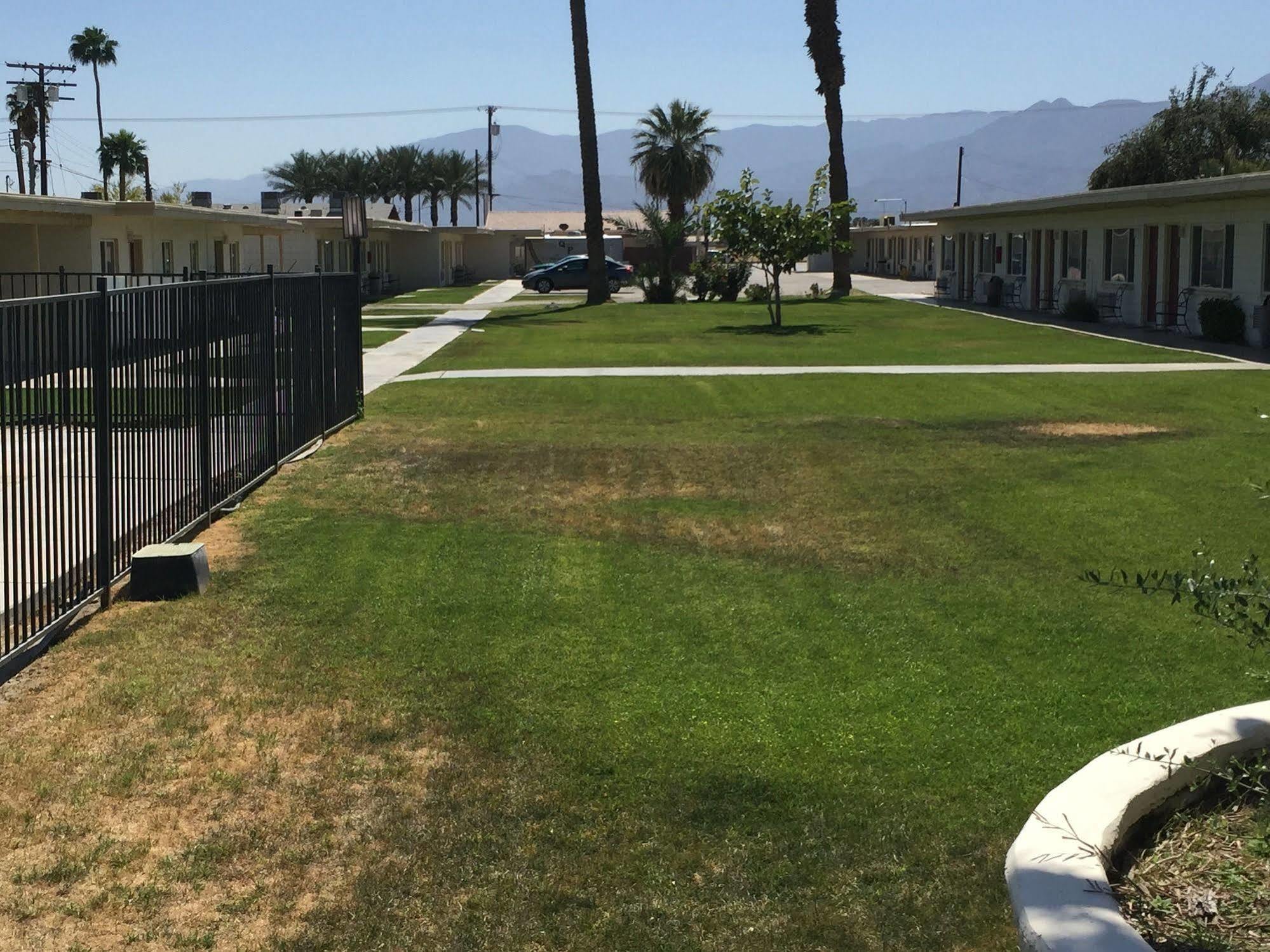 Western Sands Motel Indio Esterno foto